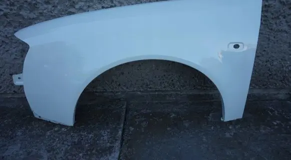 Audi A6 S6 C5 4B Fender LY9G