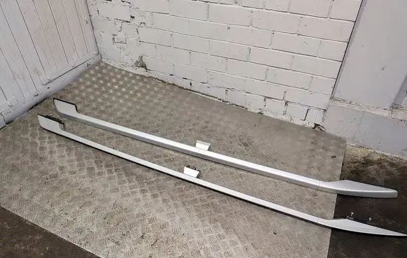 Mitsubishi Pajero Roof bar rail MR43768422 MR437684 MR43768424
