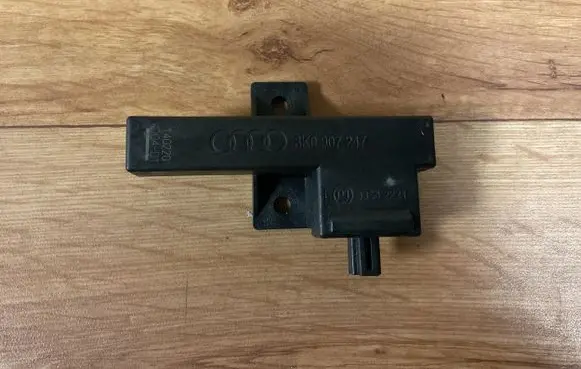 Volkswagen Touareg II Keyless (KESSY) go control unit/module 8K0907247 33542221