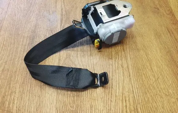 Porsche Macan (95B) Rear seatbelt 95B857805D