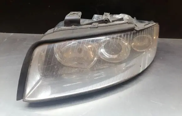 Audi A4 S4 B6 8E 8H Headlight/headlamp