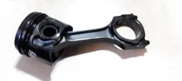 Ford Mondeo Mk III Piston with connecting rod h268x