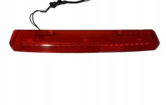 Mitsubishi Space Wagon Third/center stoplight