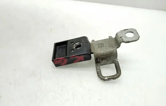 Iveco Daily 35.8 - 9 Loading door lock loop/hook striker A997
