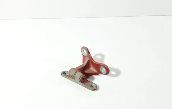 Mitsubishi Colt CZ3 Front door upper hinge