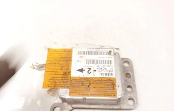 Nissan Primera Airbag control unit/module 0285001420