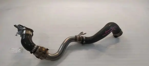 Renault Trafic III (X82) Intercooler hose/pipe