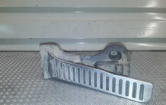 Skoda Octavia Mk2 (1Z) Accelerator throttle pedal 1K1721503N