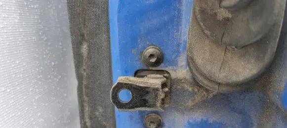 Skoda Fabia Mk1 (6Y) Rear door check strap stopper