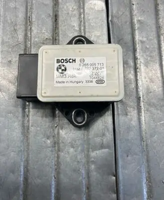 BMW X1 E84 ESP acceleration yaw rate sensor 6782372 0265005713 10213510