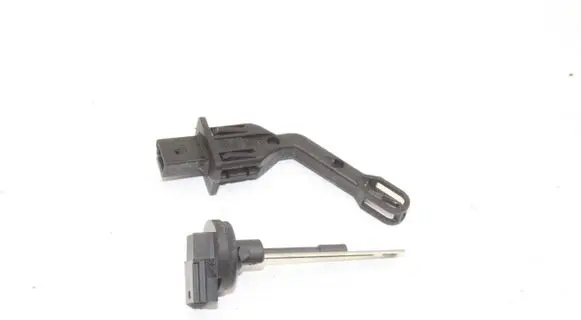 Aston Martin Vantage IV Oil temperature sensor 6PT965419