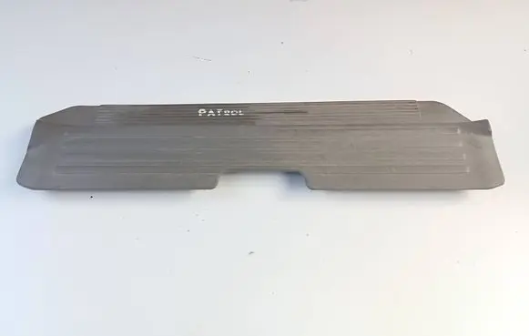 Front sill trim cover