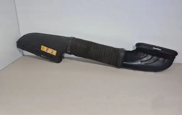 Mercedes-Benz B W246 W242 Air intake duct part A6510904337