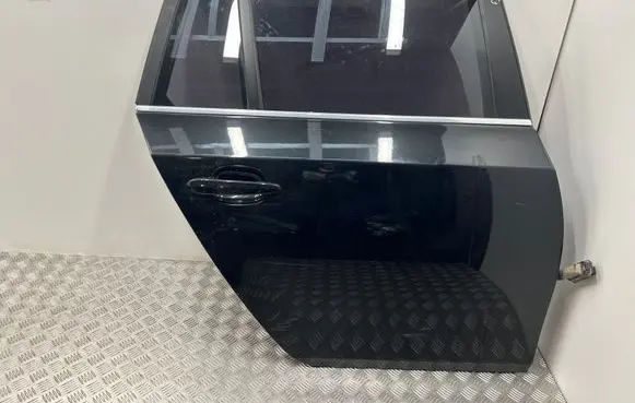 BMW 5 E60 E61 Rear door