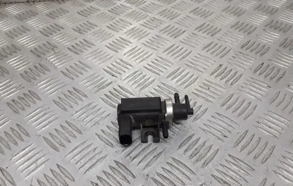 Seat Ibiza III (6L) Valve vacuum 1J0906627