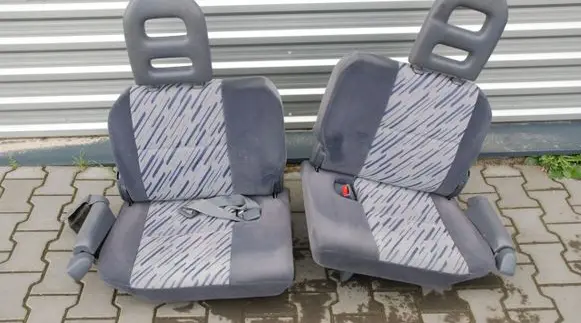 Toyota Land Cruiser (HDJ90) Seat set 