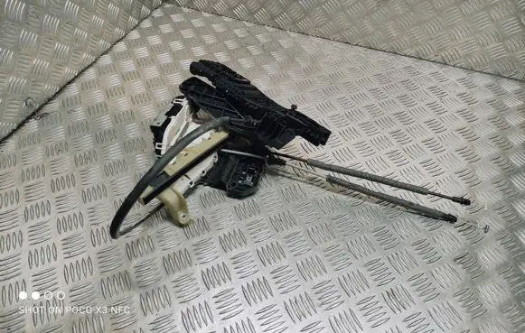 Jeep Cherokee Rear door lock 04589914AD 68084836AE
