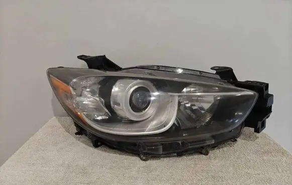Mazda CX-5 Headlight/headlamp 209309R