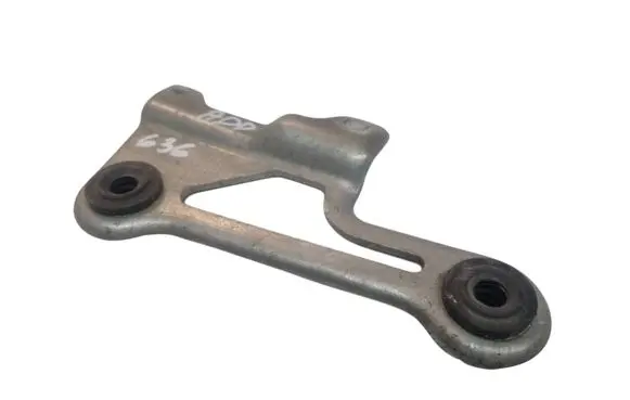 Audi A8 S8 D4 4H Intercooler pipe mounting bracket 4H0145841E