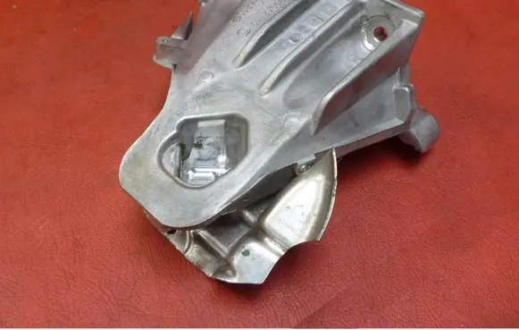 BMW X5 E70 Engine mounting bracket 6790022