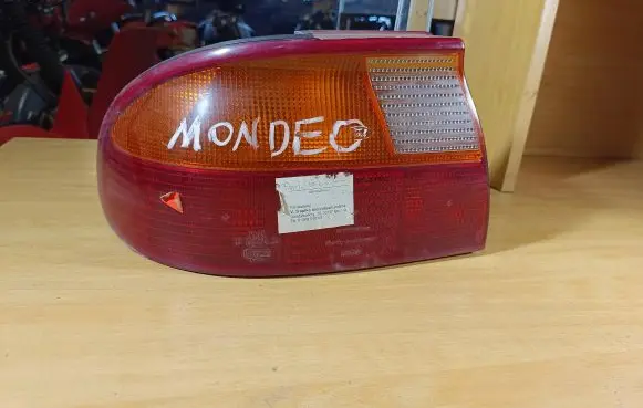 Ford Mondeo MK I Rear/tail lights 93BG13A603AA