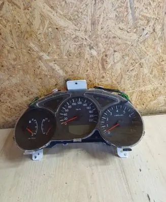 Speedometer (instrument cluster)