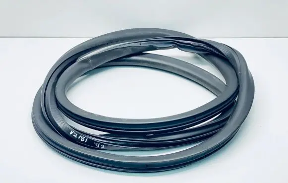 Seat Ibiza IV (6J,6P) Front door rubber seal 6J4867365A