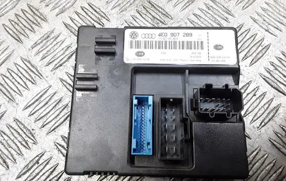 Audi A8 S8 D3 4E Engine control unit/module 4e0907289