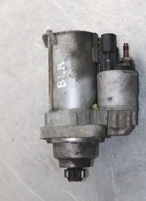 Volkswagen Golf V Starter motor 02Z911023G