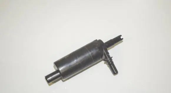 BMW X3 F25 Headlight washer pump 7217792 67637217792