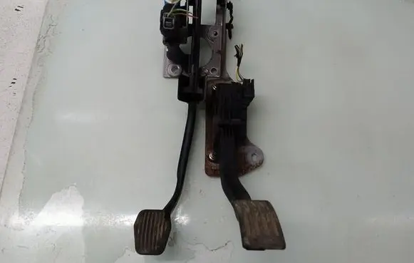 Ford Focus C-MAX Pedal assembly 3M512467AP 3M519F836AF