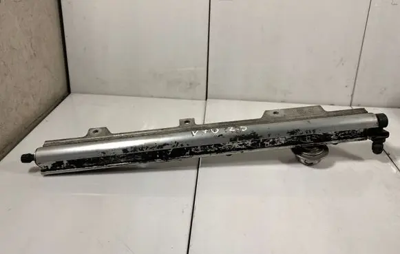 Volvo S70 V70 V70 XC Fuel main line pipe 1370568