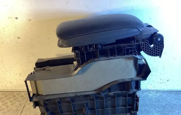 Lexus RX 450H Armrest 5881248050