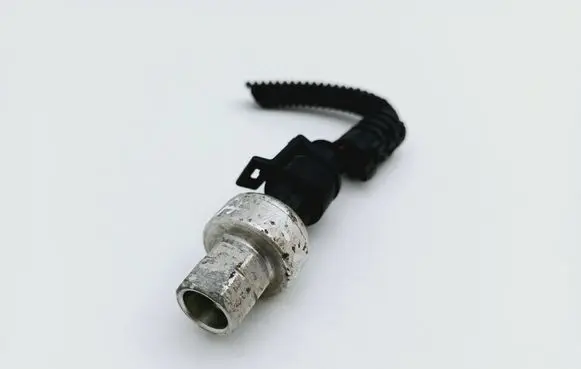 Air conditioning (A/C) pressure sensor