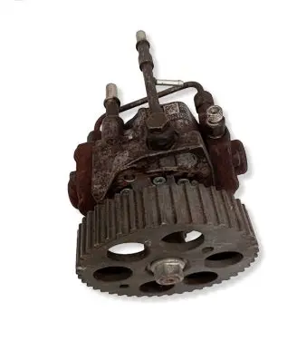Opel Astra J Fuel injection high pressure pump 55586500 HU2940001012