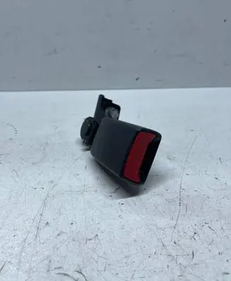 KIA Ceed Rear seatbelt buckle 20130930 201311105