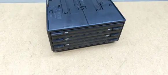 Mercedes-Benz CLK A209 C209 CD/DVD changer A2036801150