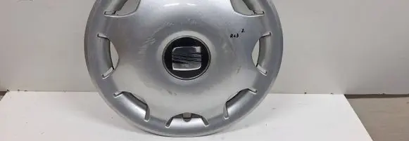Seat Ibiza II (6k) R13 wheel hub/cap/trim 6K0601147Q 063887