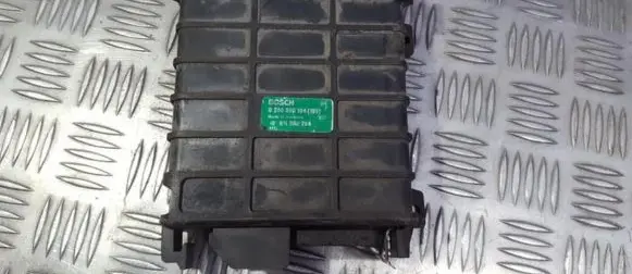 Volkswagen Golf II Engine control unit/module 0280800104 811906264