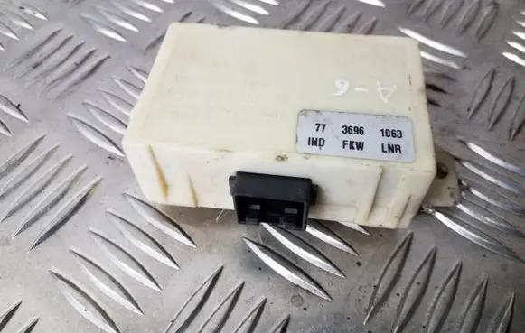 Audi A6 S6 C4 4A Immobilizer control unit/module 4A0953234F G750491E
