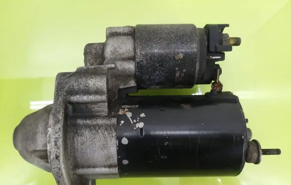 Volkswagen PASSAT B5 Starter motor 0001107068