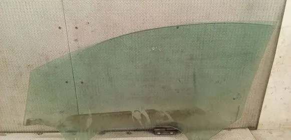 Ford Fiesta Front door window/glass (coupe) 