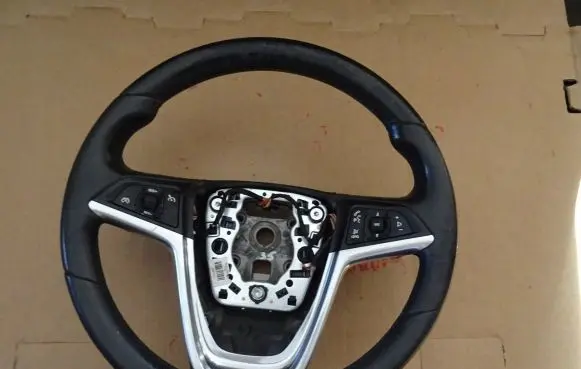 Opel Insignia A Steering wheel 10914241586