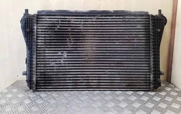 Audi A3 S3 8P Intercooler radiator 1K0145803B L3402000