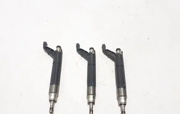 Audi Q8 Fuel injector 06M906036AE