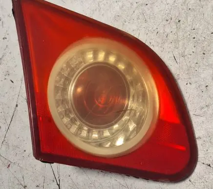 Volkswagen PASSAT B6 Tailgate rear/tail lights 3C0945093