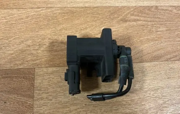 Citroen C5 Vacuum valve 9660693180
