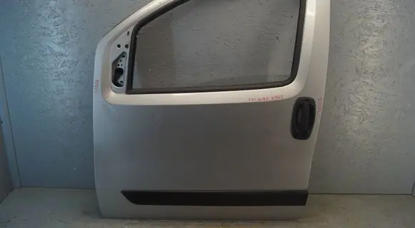 Peugeot Bipper Front door