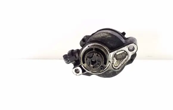 Volvo S40 Vacuum pump D1562C2