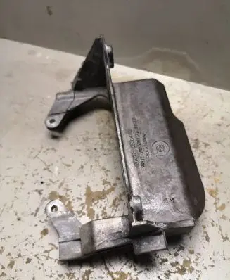 Mercedes-Benz ML W164 Engine mounting bracket A6291420443